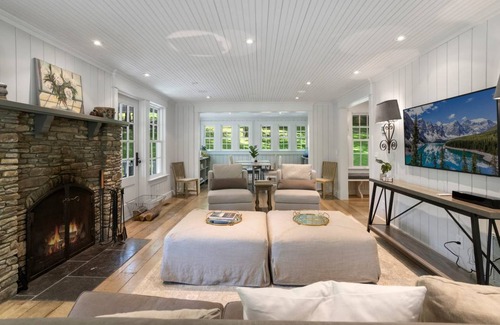 Vilas House | 557 m² Farmhouse ∙ 6 bedrooms ∙ 16 guests
