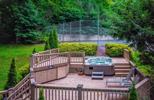 Waynesville House | 557 m² House ∙ 6 bedrooms ∙ 13 guests