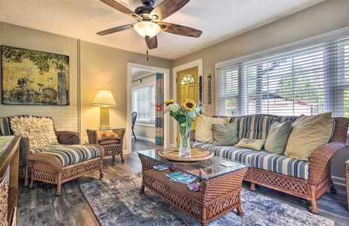 Hendersonville Cottage | 57 m² Cabin ∙ 2 bedrooms ∙ 5 guests
