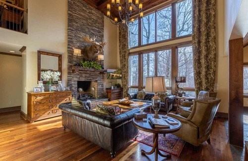 Blowing Rock House | 576 m² House ∙ 8 bedrooms ∙ 22 guests