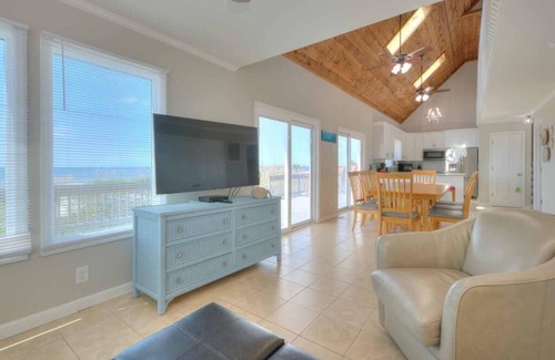 Yaupon Beach House | 5BR/4BA Home - REMODELED, Oceanfront, Close to Pier, Sleeps 10