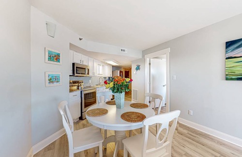Wrightsville Beach Condo | 61 m² Condo ∙ 1 bedroom ∙ 4 guests