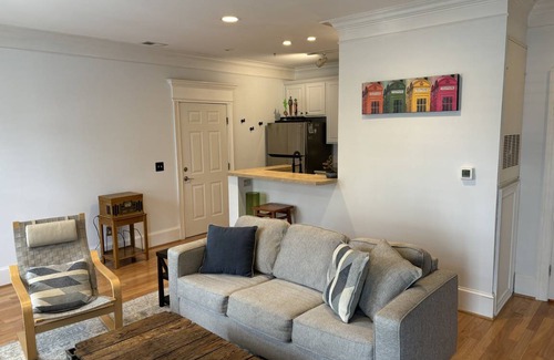 East Raleigh Condo | 61 m² Condo ∙ 1 bedroom ∙ 2 guests