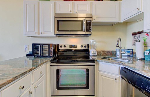 Wilmington Beach Condo | 61 m² Condo ∙ 1 bedroom ∙ 6 guests