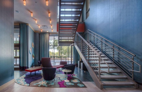 Downtown Hotel | 61 m² Hotel ∙ 127 guests