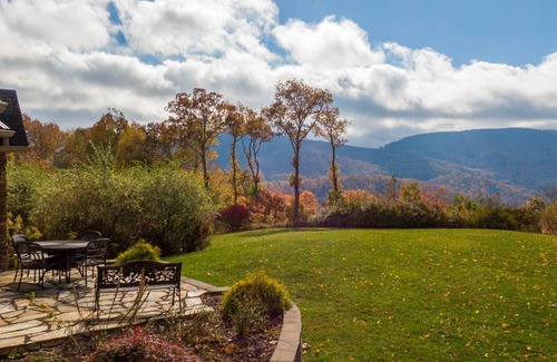 Boone House | 610 m² House ∙ 6 bedrooms ∙ 15 guests