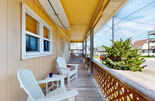 Colington House | 62 m² House ∙ 2 bedrooms ∙ 4 guests