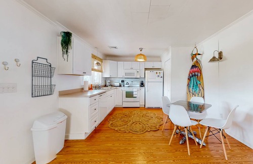 Colington House | 62 m² House ∙ 2 bedrooms ∙ 4 guests
