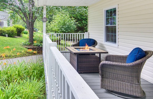 Weaverville House | 63 m² House ∙ 2 bedrooms ∙ 4 guests