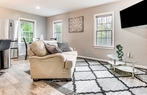 Weaverville House | 63 m² House ∙ 2 bedrooms ∙ 4 guests