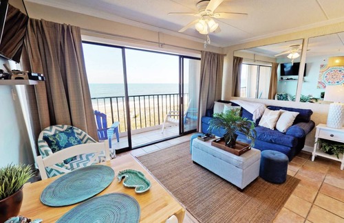 Carolina Beach Condo | 67 m² Condo ∙ 2 bedrooms ∙ 6 guests