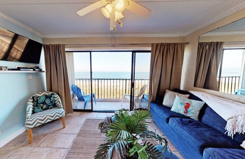 Carolina Beach Condo | 67 m² Condo ∙ 2 bedrooms ∙ 6 guests