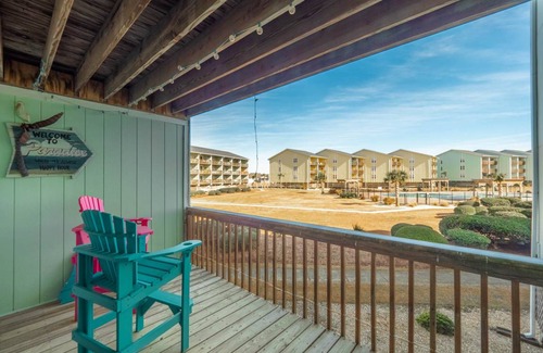 Surf City Condo | 69 m² Condo ∙ 1 bedroom ∙ 6 guests