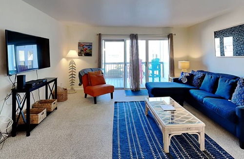 Surf City Condo | 69 m² Condo ∙ 1 bedroom ∙ 6 guests