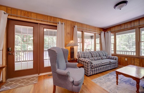 Bryson City Cottage | 70 m² Cabin ∙ 2 bedrooms ∙ 6 guests