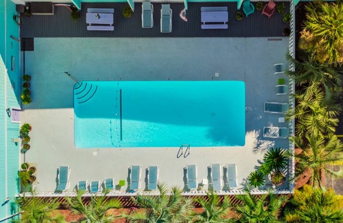 North Carolina Coast Condo | 73 m² Condo ∙ 2 bedrooms ∙ 7 guests