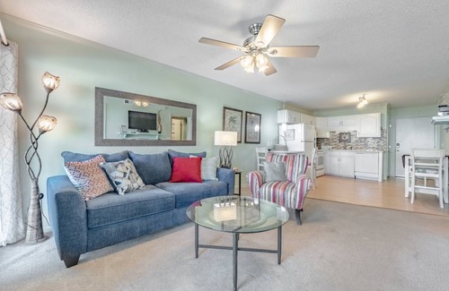 North Carolina Coast Condo | 73 m² Condo ∙ 2 bedrooms ∙ 7 guests