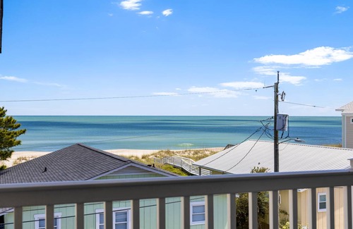 Wilmington Beach Condo | 73 m² Condo ∙ 1 bedroom ∙ 6 guests