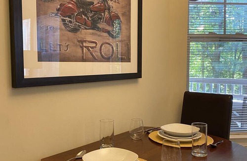 Southwest Raleigh Apartment | 74 m² Apartment ∙ 1 bedroom ∙ 2 guests