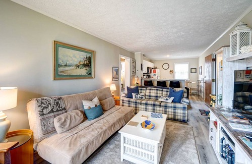Sneads Ferry Apartment | 78 m² Apartment ∙ 2 bedrooms ∙ 5 guests