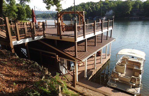 Lake Lure Cabin | 78 m² Cabin ∙ 3 bedrooms ∙ 6 guests