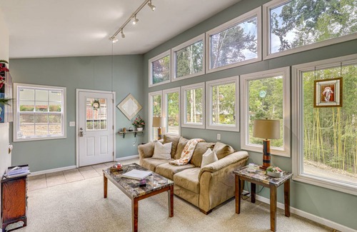 Asheville Apartment | 81 m² Apartment ∙ 2 bedrooms ∙ 4 guests