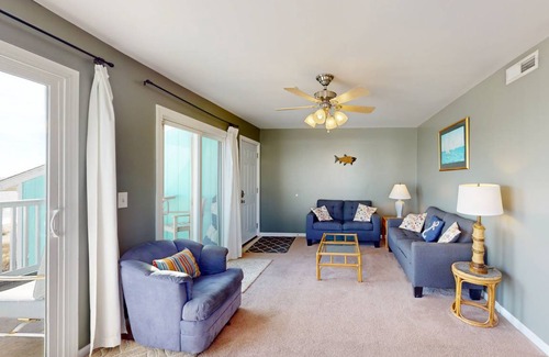 North Carolina Coast Condo | 83 m² Condo ∙ 2 bedrooms ∙ 4 guests