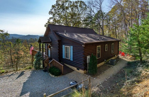 Fairview Cabin | 88 m² Cabin ∙ 2 bedrooms ∙ 4 guests