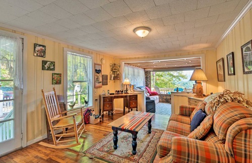 Fontana Dam Cottage | 92 m² Cabin ∙ 2 bedrooms ∙ 4 guests