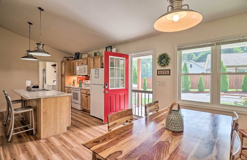 Waynesville Cottage | 92 m² Cabin ∙ 2 bedrooms ∙ 4 guests
