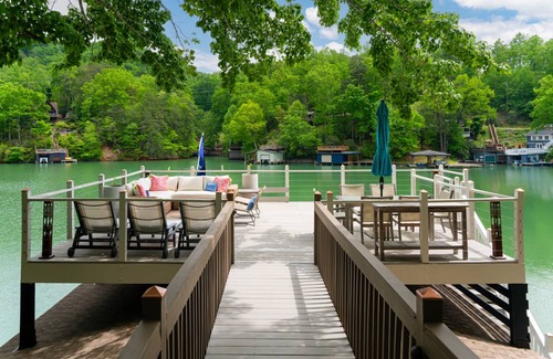 Lake Lure House | 96 m² House ∙ 3 bedrooms ∙ 6 guests