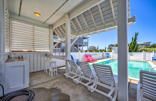 Wind Over Waves House | A Finer View - Fresh 6 Bedroom Semi-Soundfront Home in Salvo