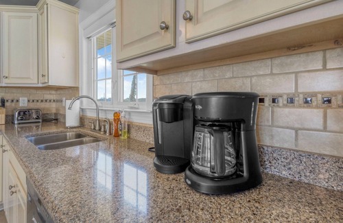 Ocean City Beach House | ALL'S WELL at this Beautiful, Ocean-Front Oasis
