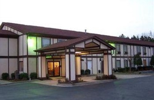 Albemarle Hotel | Americas Best Value Inn & Suites Albemarle