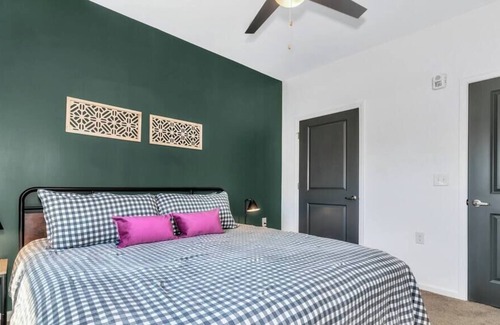 Avery Creek Apartment | Asheville Modern King unit with Pool & Clubhouse.