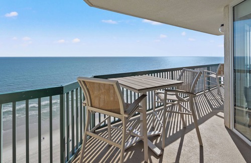 Ash Condo | ASHWORTH OCEAN FRONT