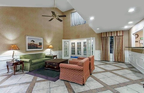 Hickory Hotel | Baymont by Wyndham Hickory