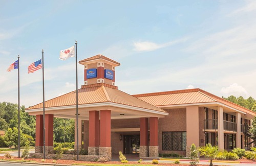 Gold Rock Hotel | Baymont by Wyndham Rocky Mount I-95