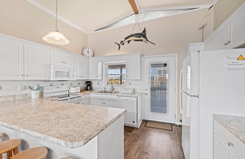 Holden Beach House | "Beach Nuts" 5 Bedroom, 3 Bathroom Oceanfront home.