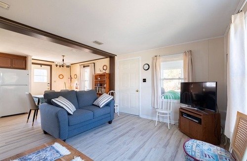 Brigands' Bay House | Beacham Cottage | Canalfront | Frisco | Sleeps 6