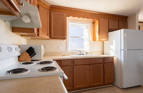Brigands' Bay House | Beacham Cottage | Canalfront | Frisco | Sleeps 6