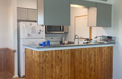 Nags Head House | Beachy Keen: Fun In The Sun! HotTub, Renovated Bathrooms and Kitchen in 2021!