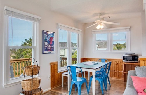 Nags Head House | Beachy Keen: Fun In The Sun! HotTub, Renovated Bathrooms and Kitchen in 2021!