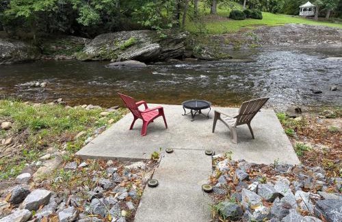 Franklin House | Bearfoot Bungalow