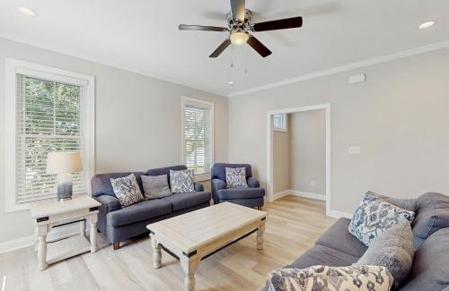 Morehead City House | Beaufort Villas - A&B Duplex