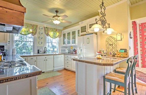 Banner Elk House | Beautiful Banner Elk Home with Mountain Views, Decks