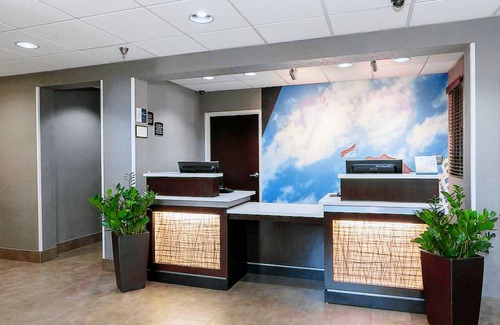 Pineville Hotel | Best Western Plus Pineville-Charlotte South