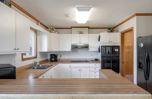Pine Knoll Shores House | Black Dog Beach House, Soundside House in Pine Knoll Shores, NC!