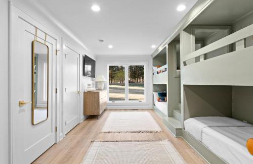 Mayhew House | Blanca Bay on Brawley