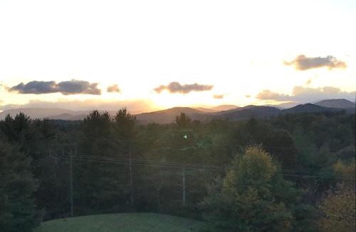 Fleetwood House | Blessed Sunset Getaway